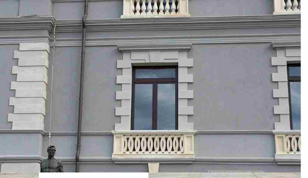 CORNICE MARCAPIANO